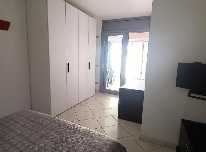 Lungomare Apartman Savona